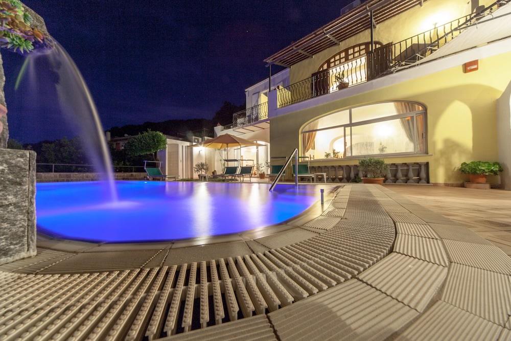 Hotel Ape Regina Casamicciola Terme Екстер'єр фото