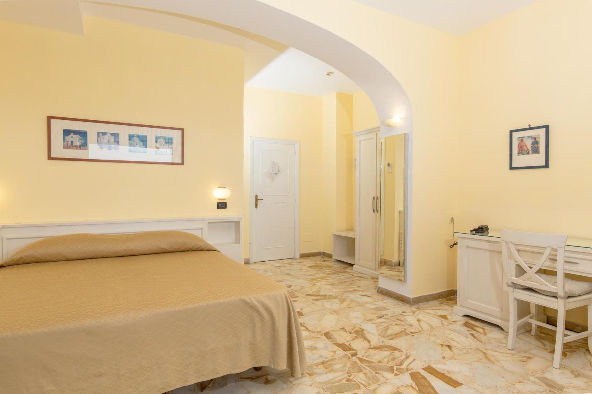 Hotel Ape Regina Casamicciola Terme Екстер'єр фото